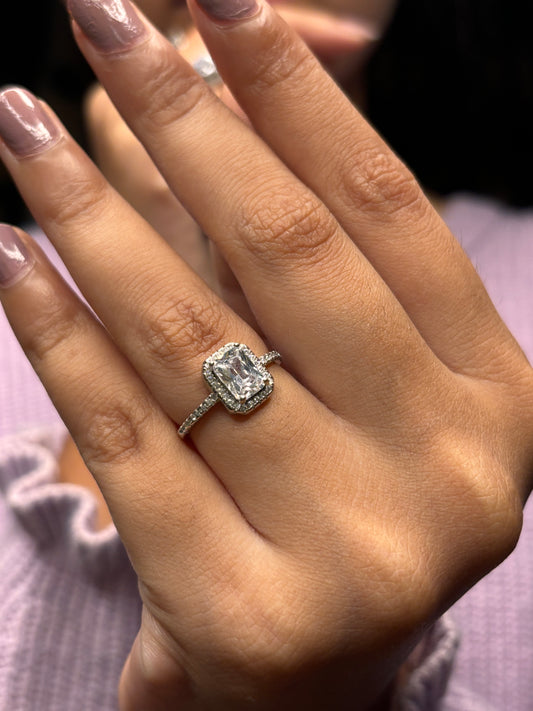 Silver Solitaire White Stone Ladies Ring