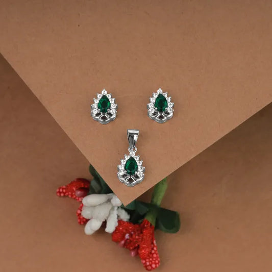 Silver Fancy Green Pendant Stone