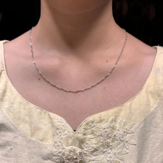 Silver Curp Zigzag Chain For Women